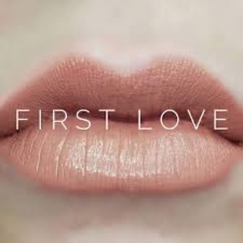 Lipsense by Sengence. Shade: First Love. NWT.